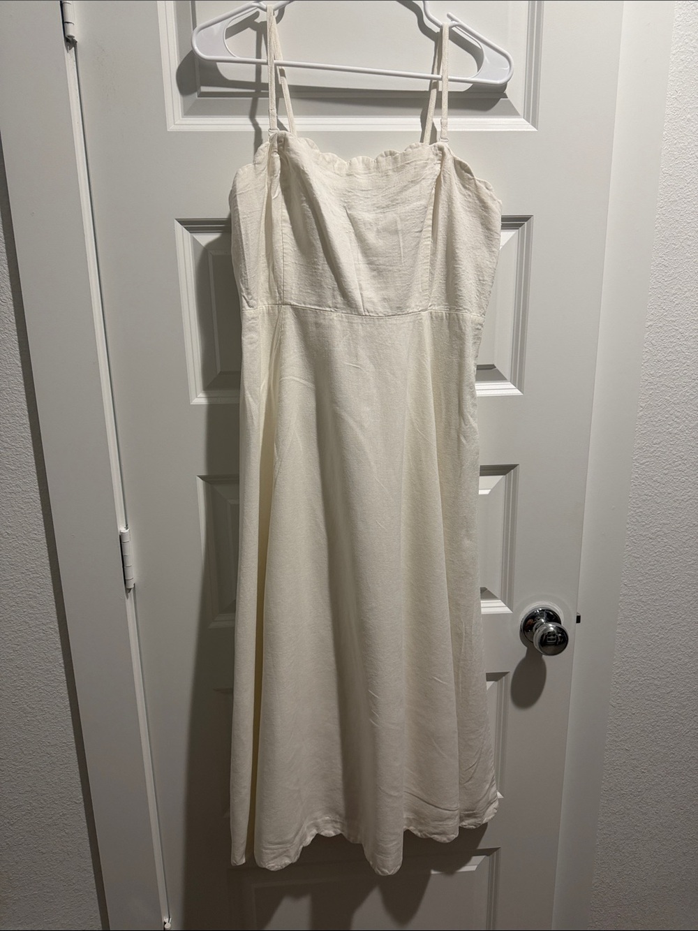 GAP Cream Spaghetti-Strap Midi Dress
